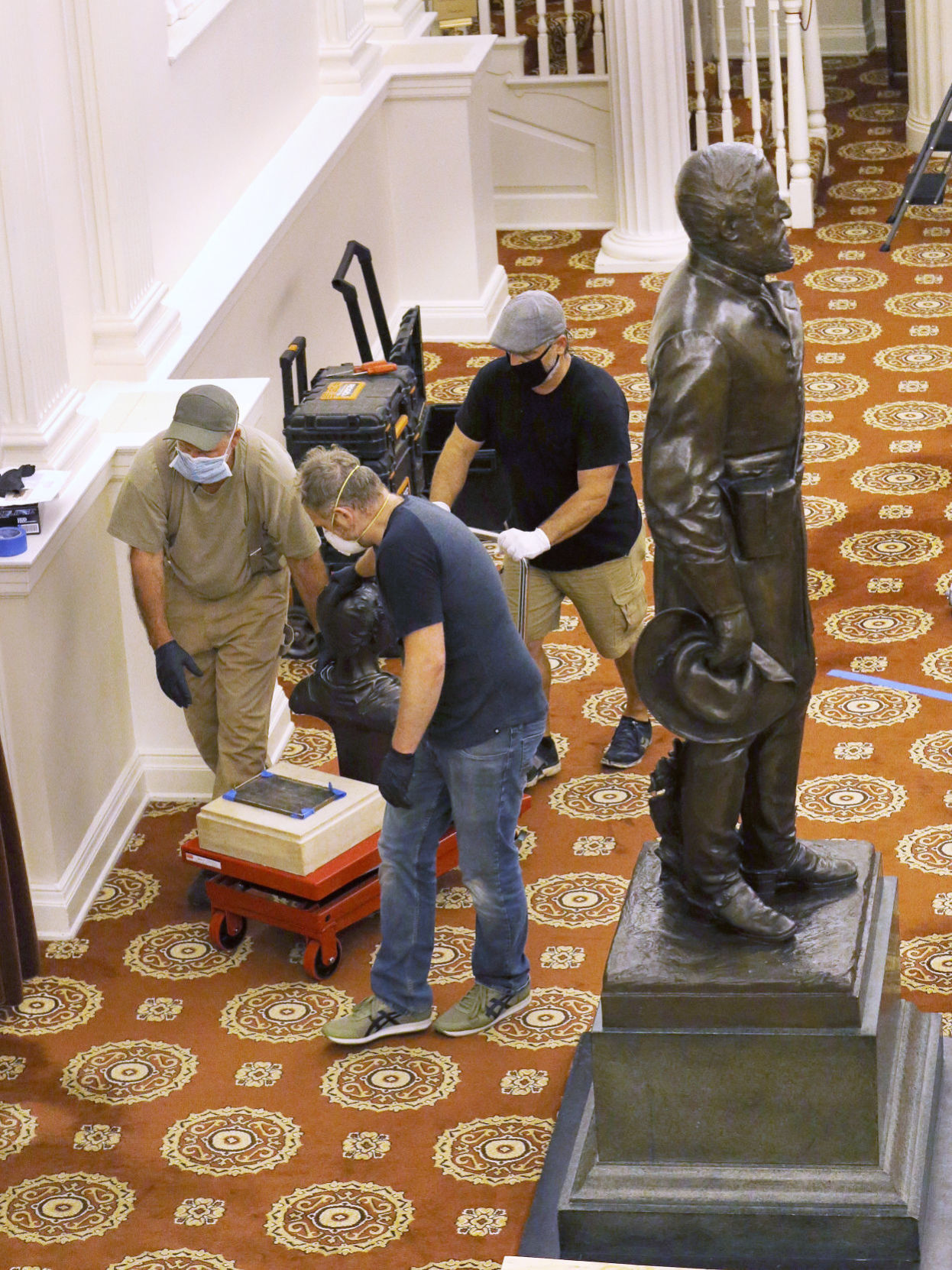 20200724_MET_CAPITOL_BB02
